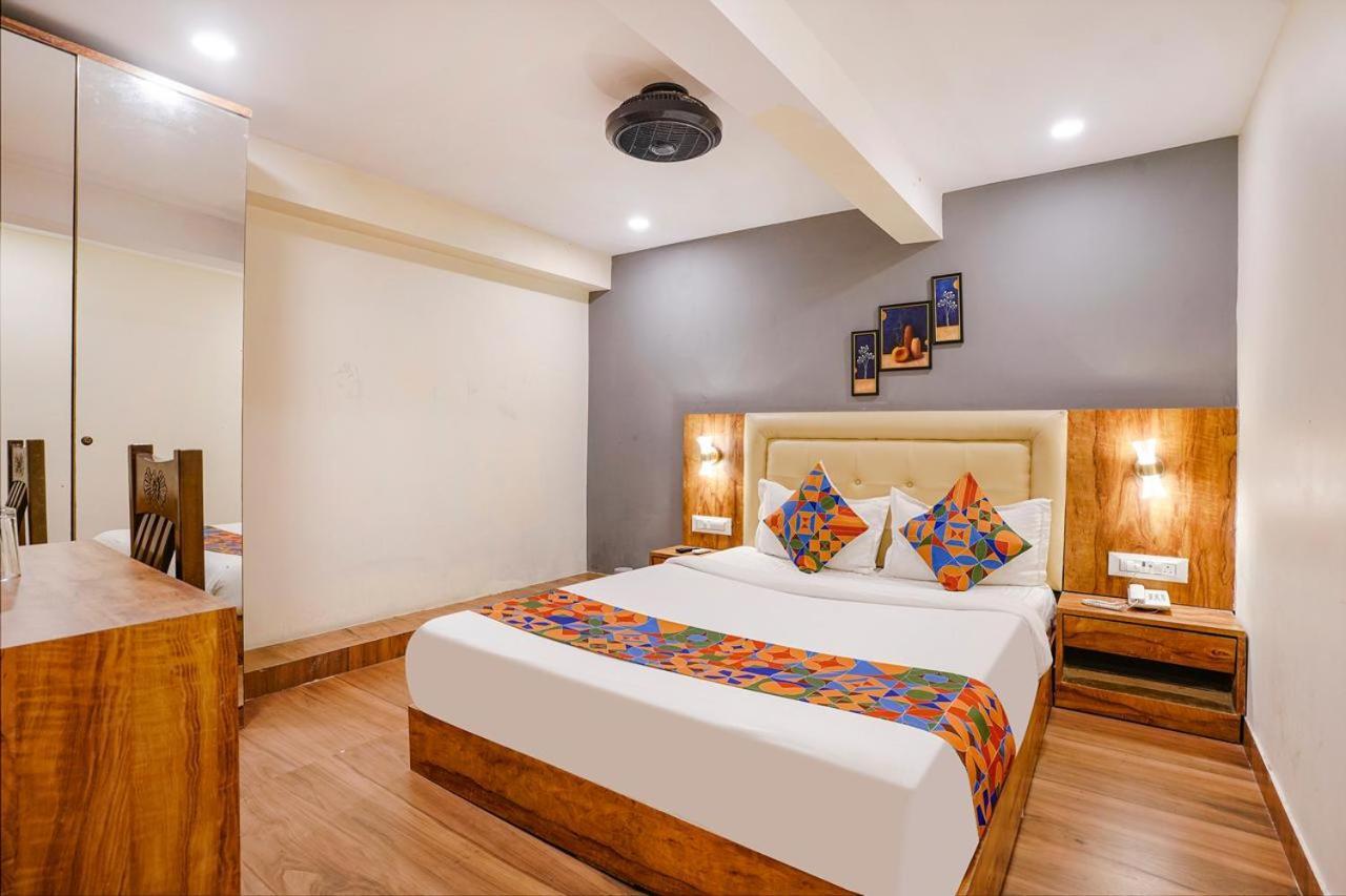 Hotel Z-A-R-A Park Goregaon West มุมไบ ภายนอก รูปภาพ