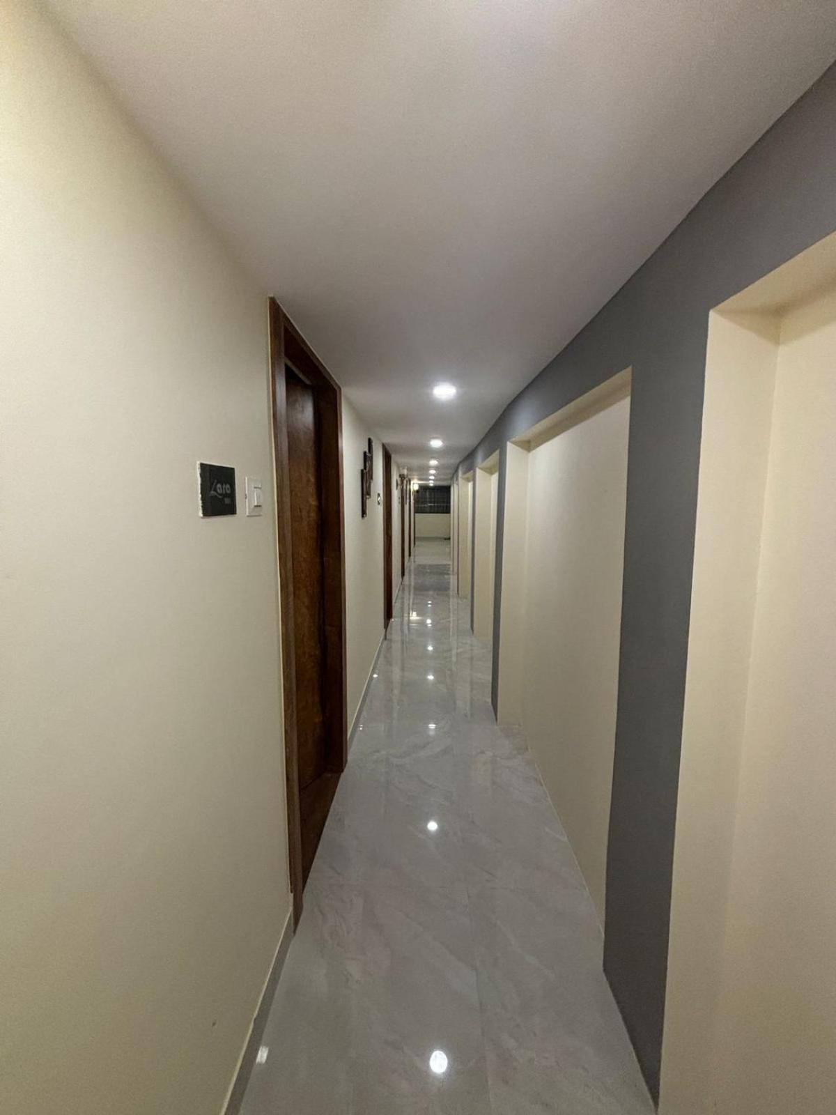 Hotel Z-A-R-A Park Goregaon West มุมไบ ภายนอก รูปภาพ